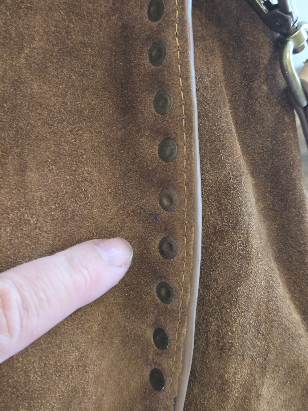 Vilenca Holland Chic Cognac Genuine Suede Shoulder Bag With Studded Sides - Picture 10 of 12